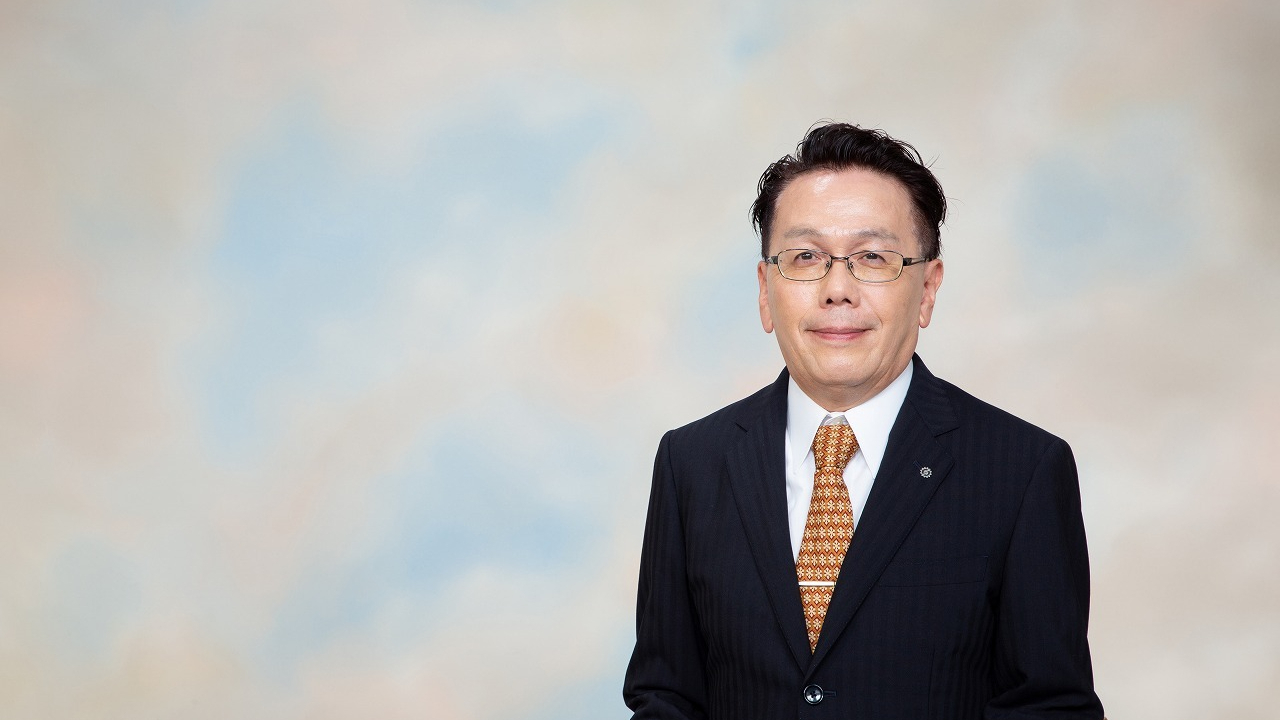代表取締役　西 充浩